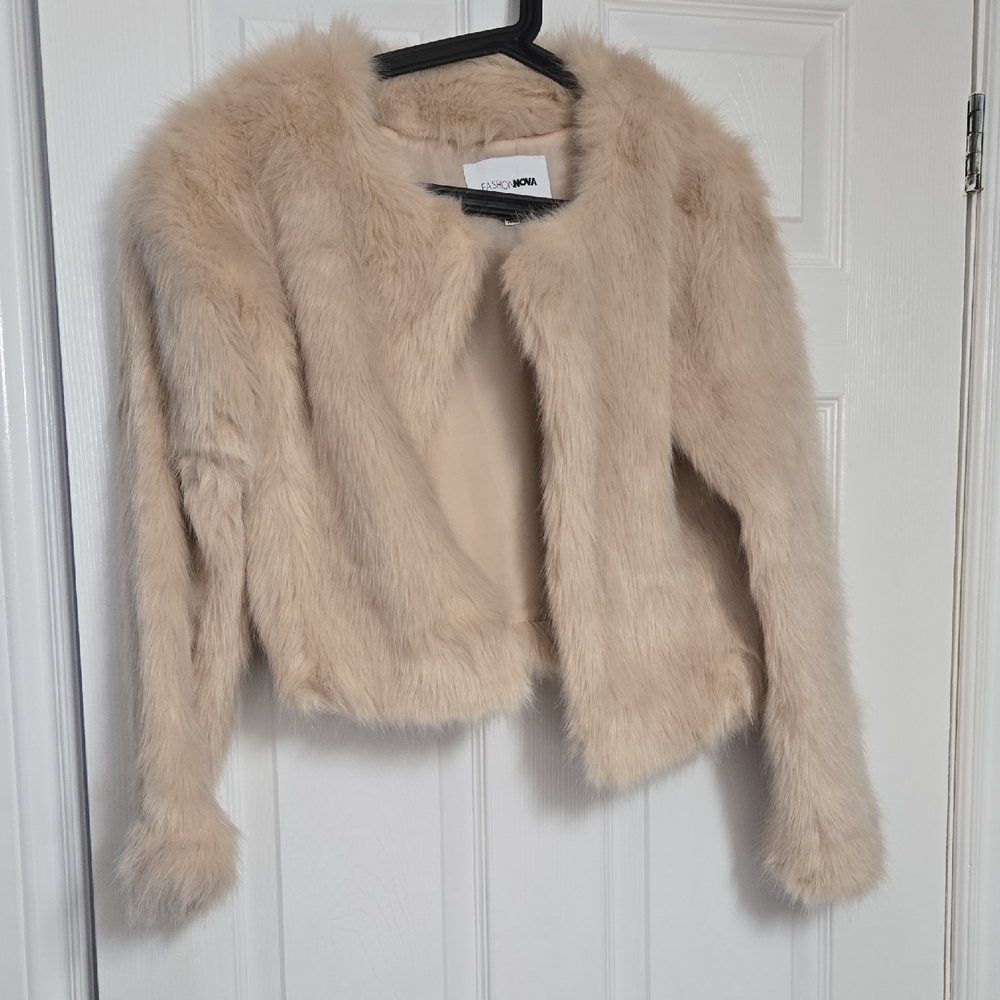Fashion Nova Faux Fur Cropped Jacket - Beige/Cream